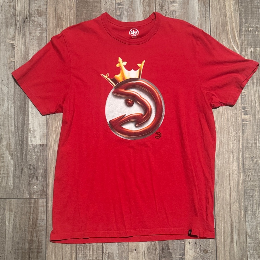 Atlanta Hawks Graphic T-Shirt